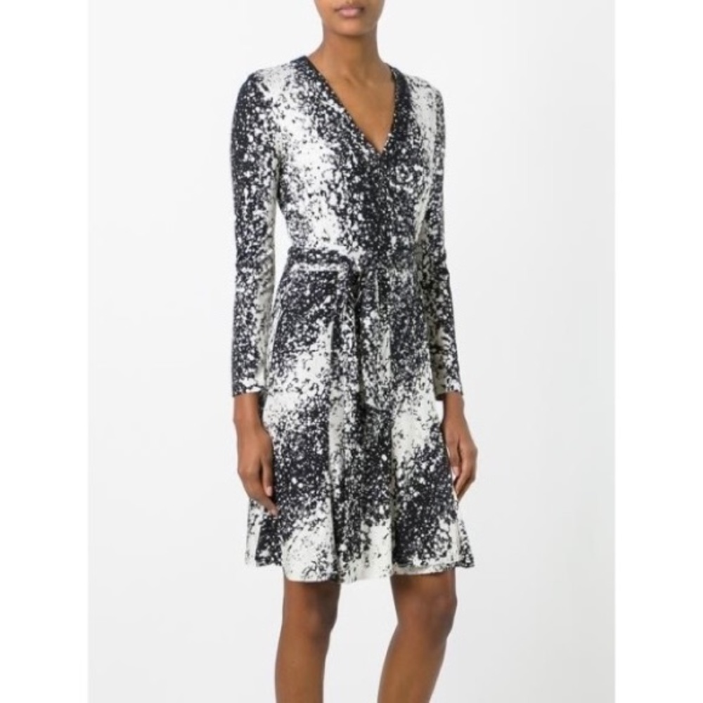 NWT DIANE VON FURSTENBERG Lilyann Silk Wrap Dress